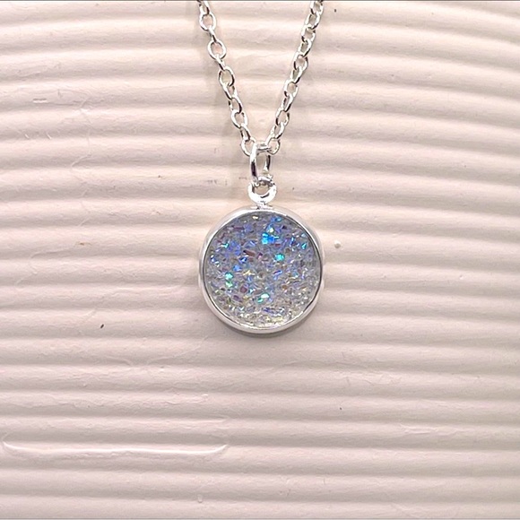 ❤️Silver Glitter Pendant Necklace - Picture 4 of 6